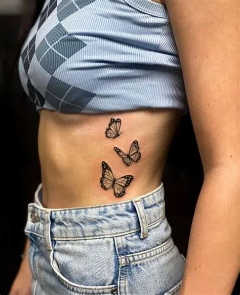 tatuajes de mariposas en la nalga|Tatuajes de mariposas en la nalga